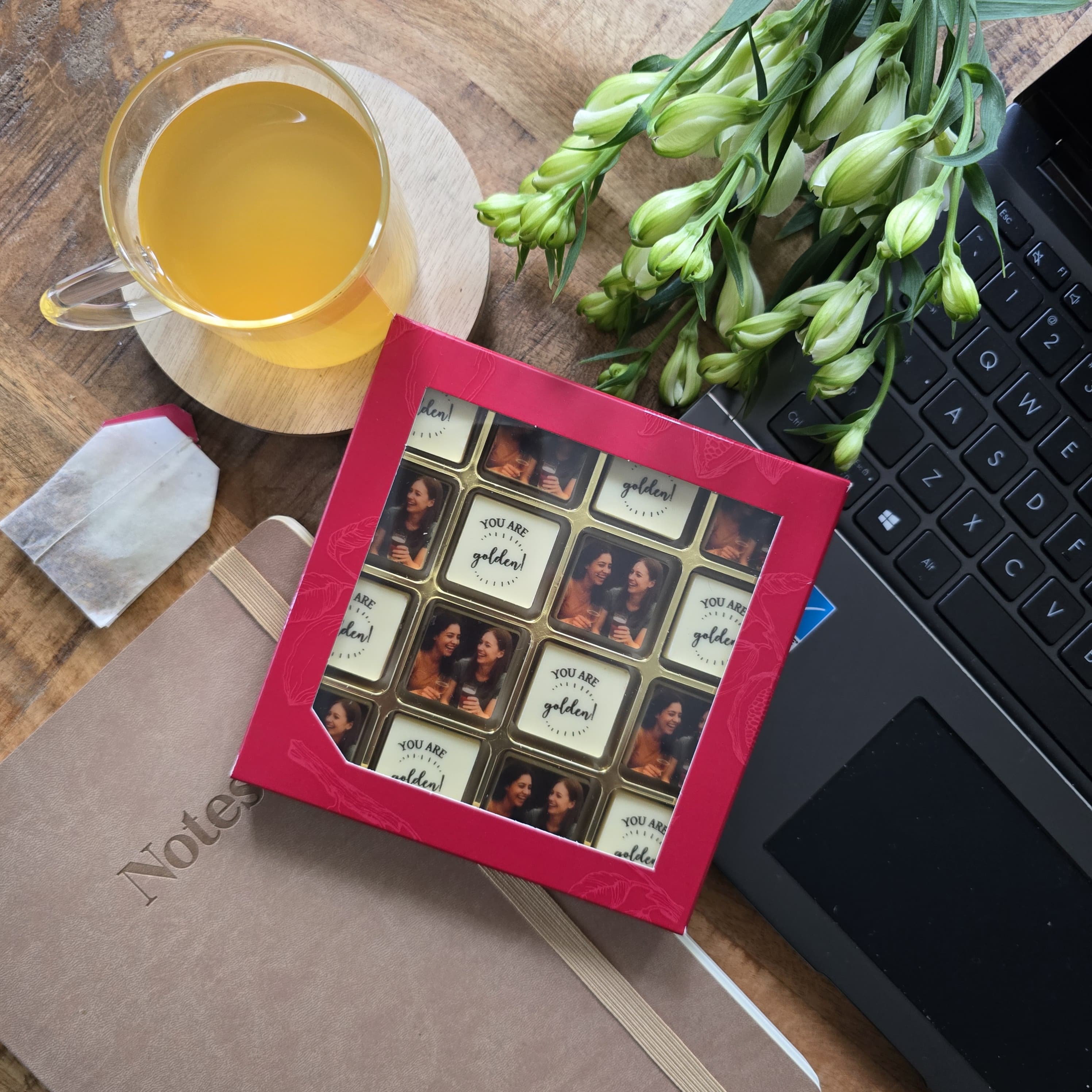 Schokoladenwürfel 16 | Milch/Weiß | Geschenkbox | eigenes Logo | 176 g