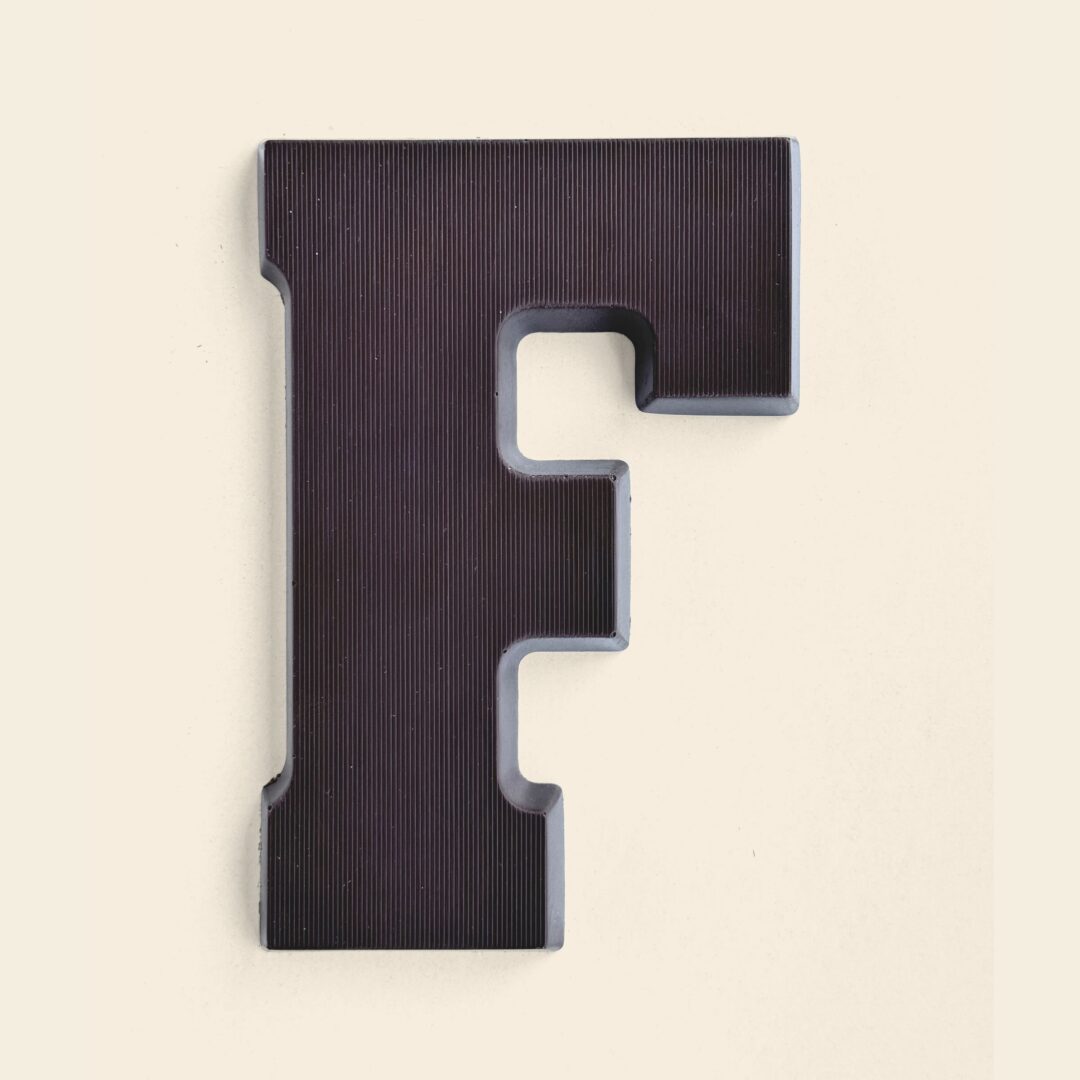 Chocoladeletter F Puur