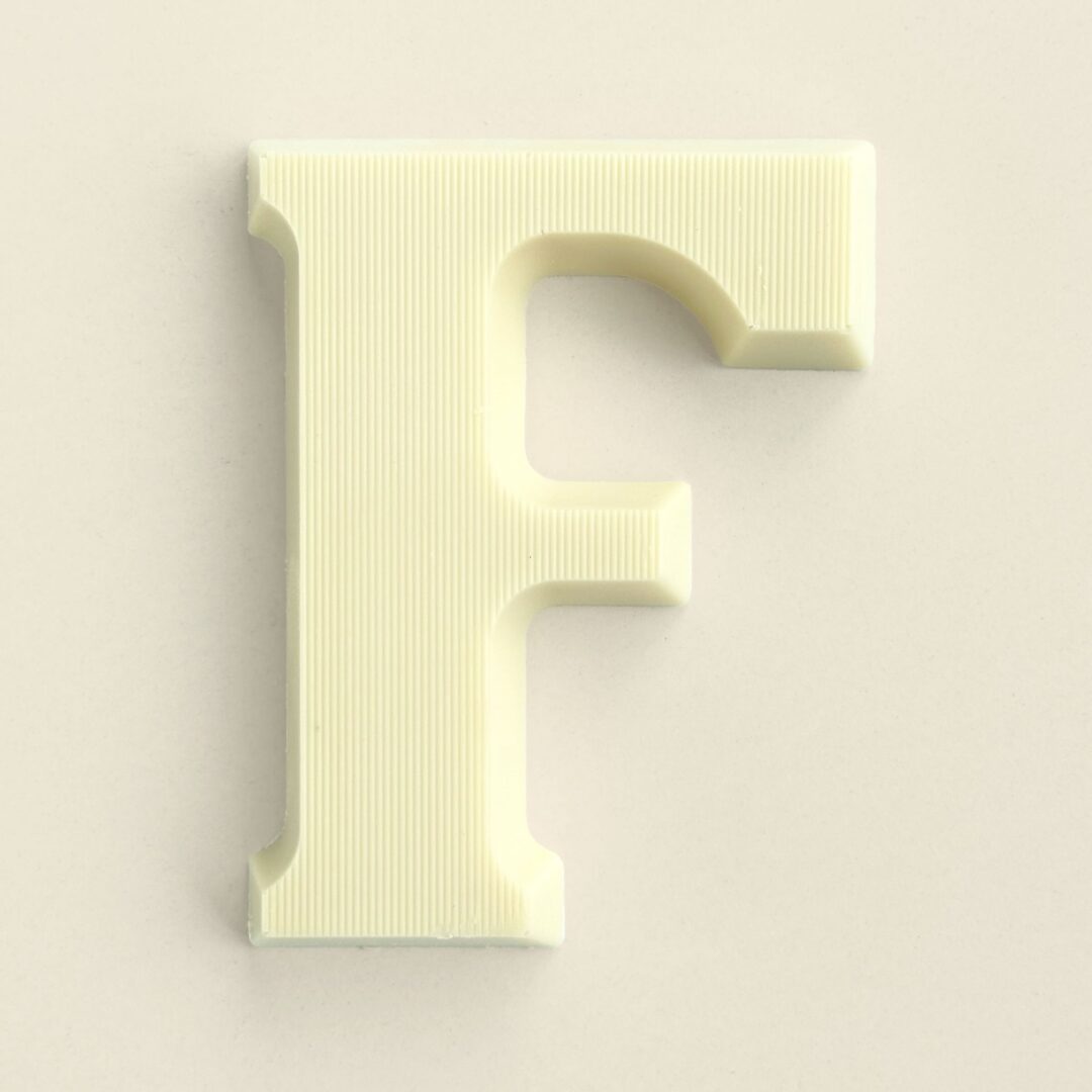 Chocoladeletter F Wit