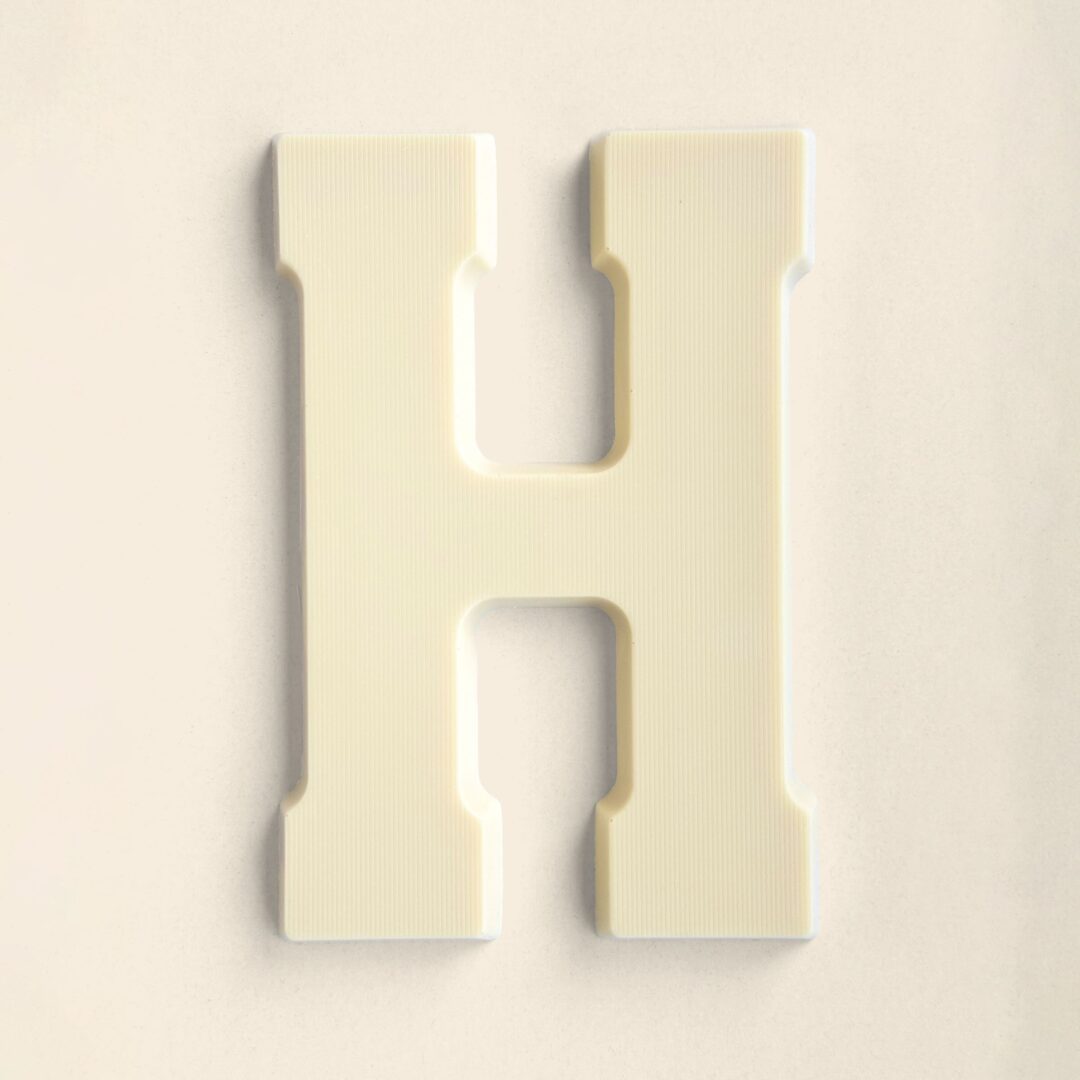 Chocoladeletter H Wit