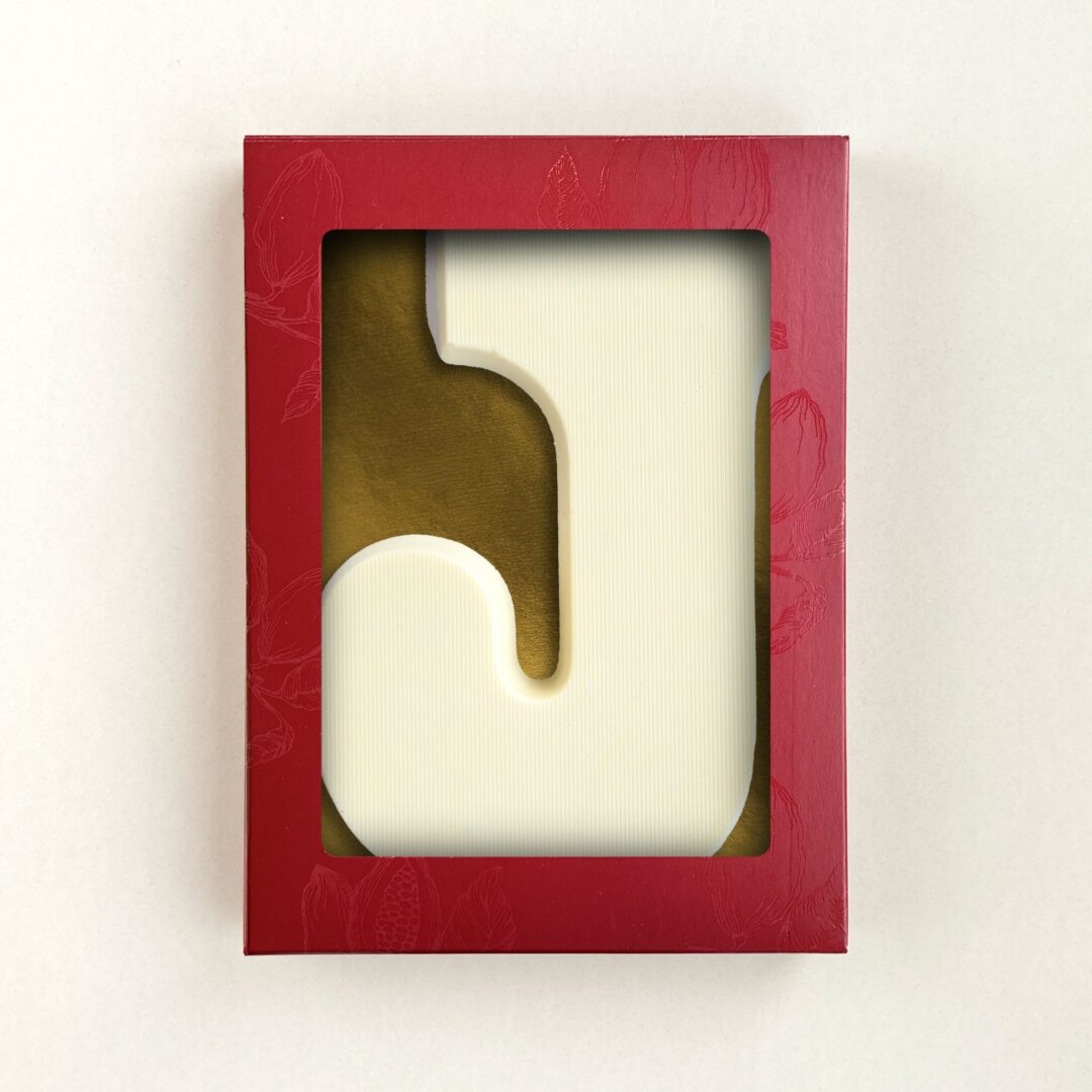 Chocoladeletter J Wit