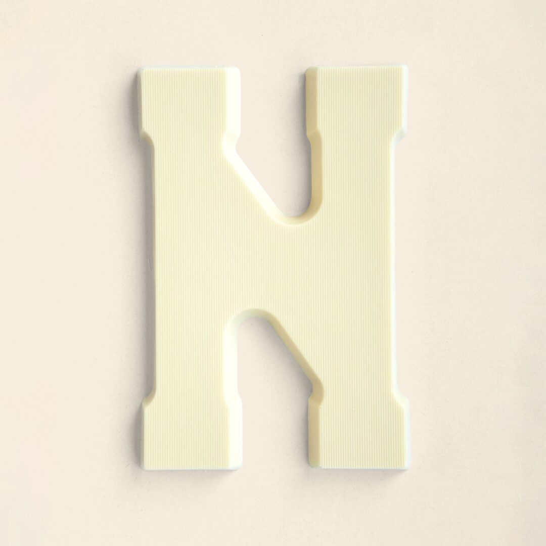 Chocoladeletter N Wit