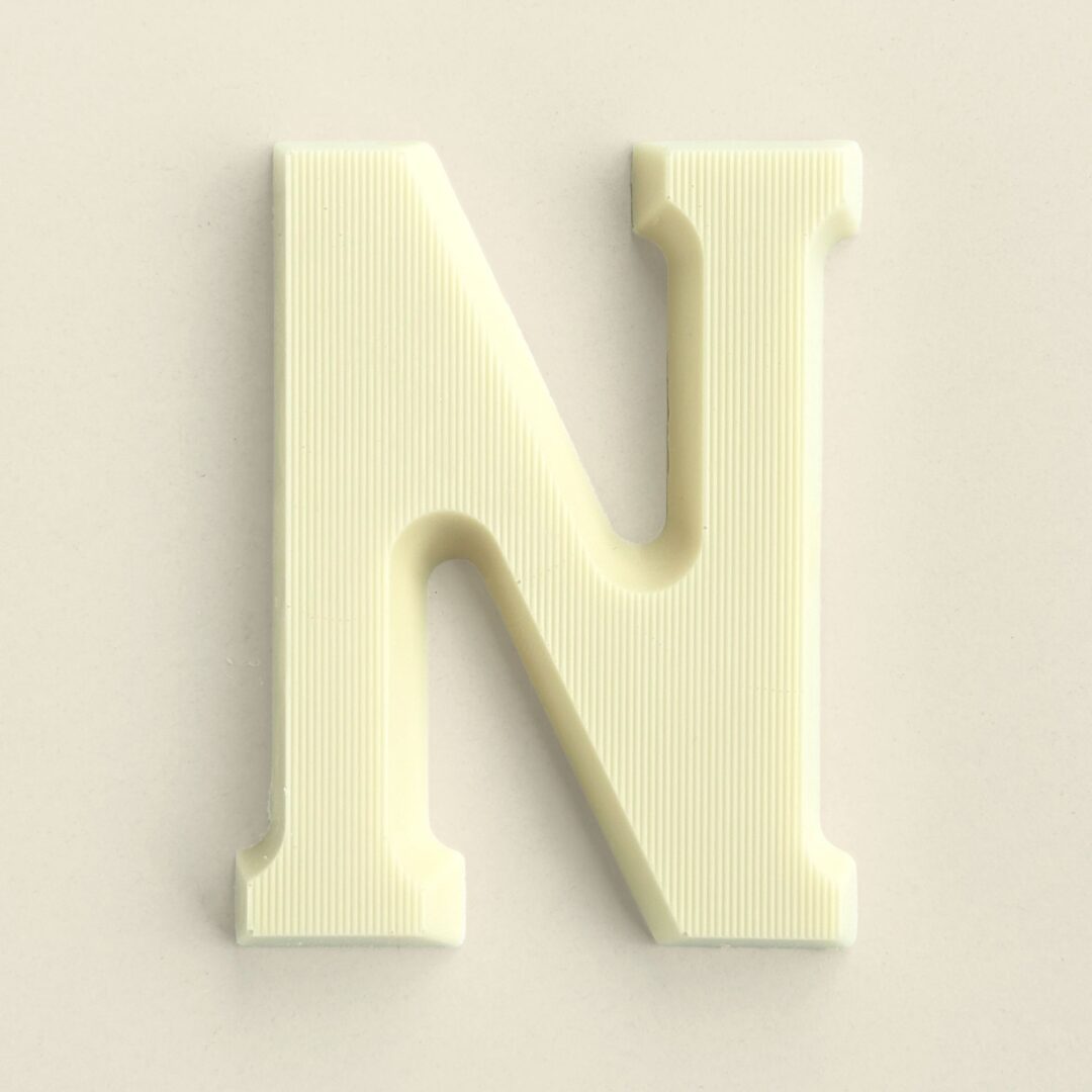 Chocoladeletter N Wit