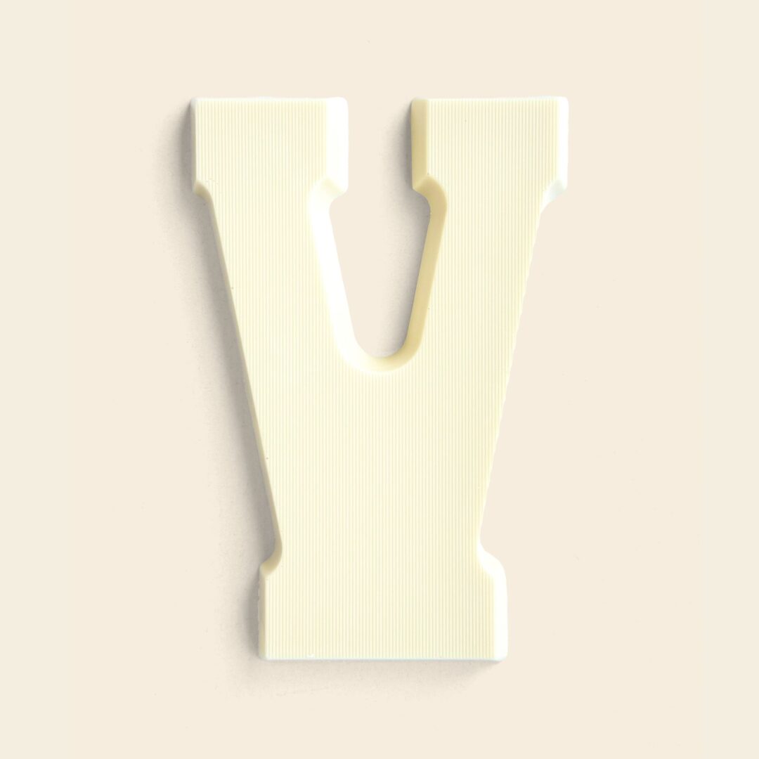 Chocoladeletter V Wit