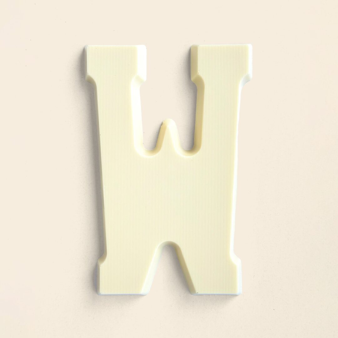 Chocoladeletter W Wit