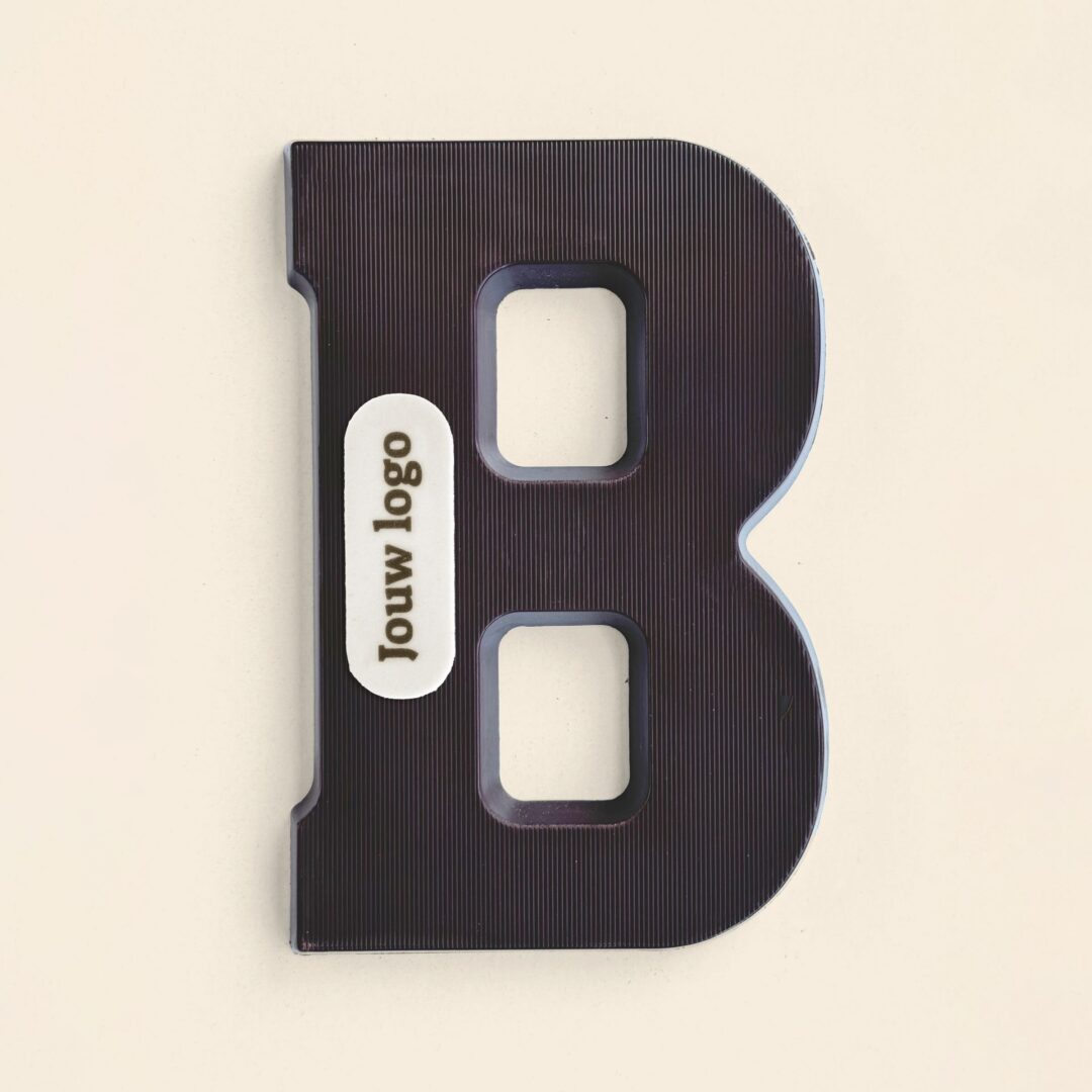 Chocoladeletter Eigen Logo B Puur