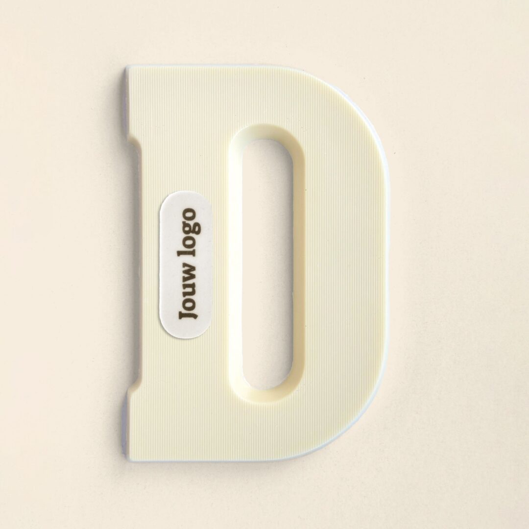 Chocoladeletter Eigen Logo D Wit