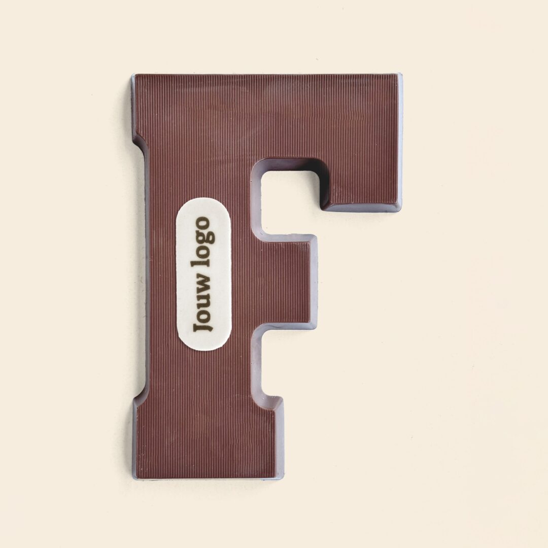 Chocoladeletter Eigen Logo F Melk