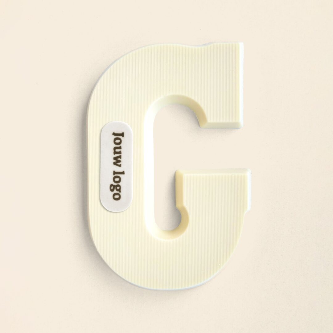 Chocoladeletter Eigen Logo G Wit