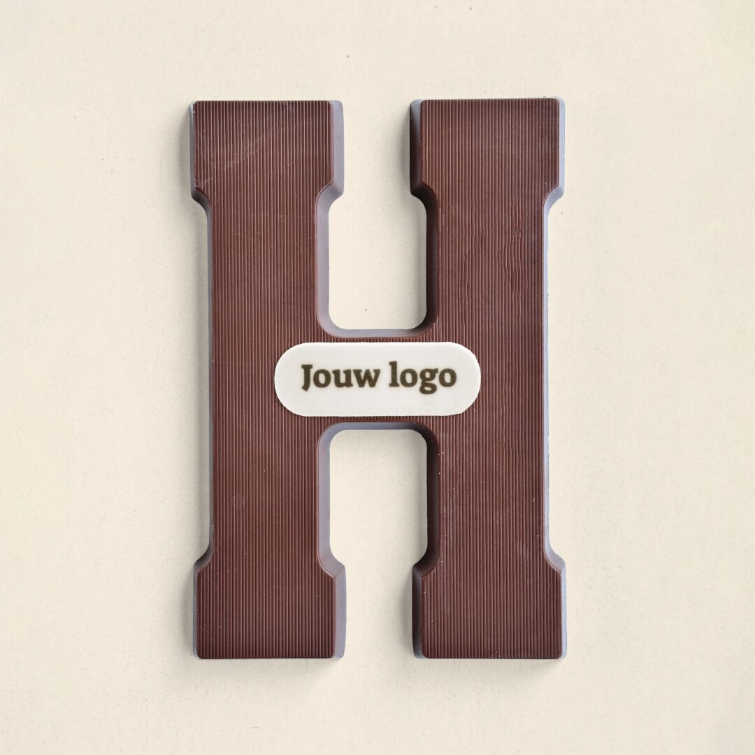 Chocoladeletter Eigen Logo H Melk