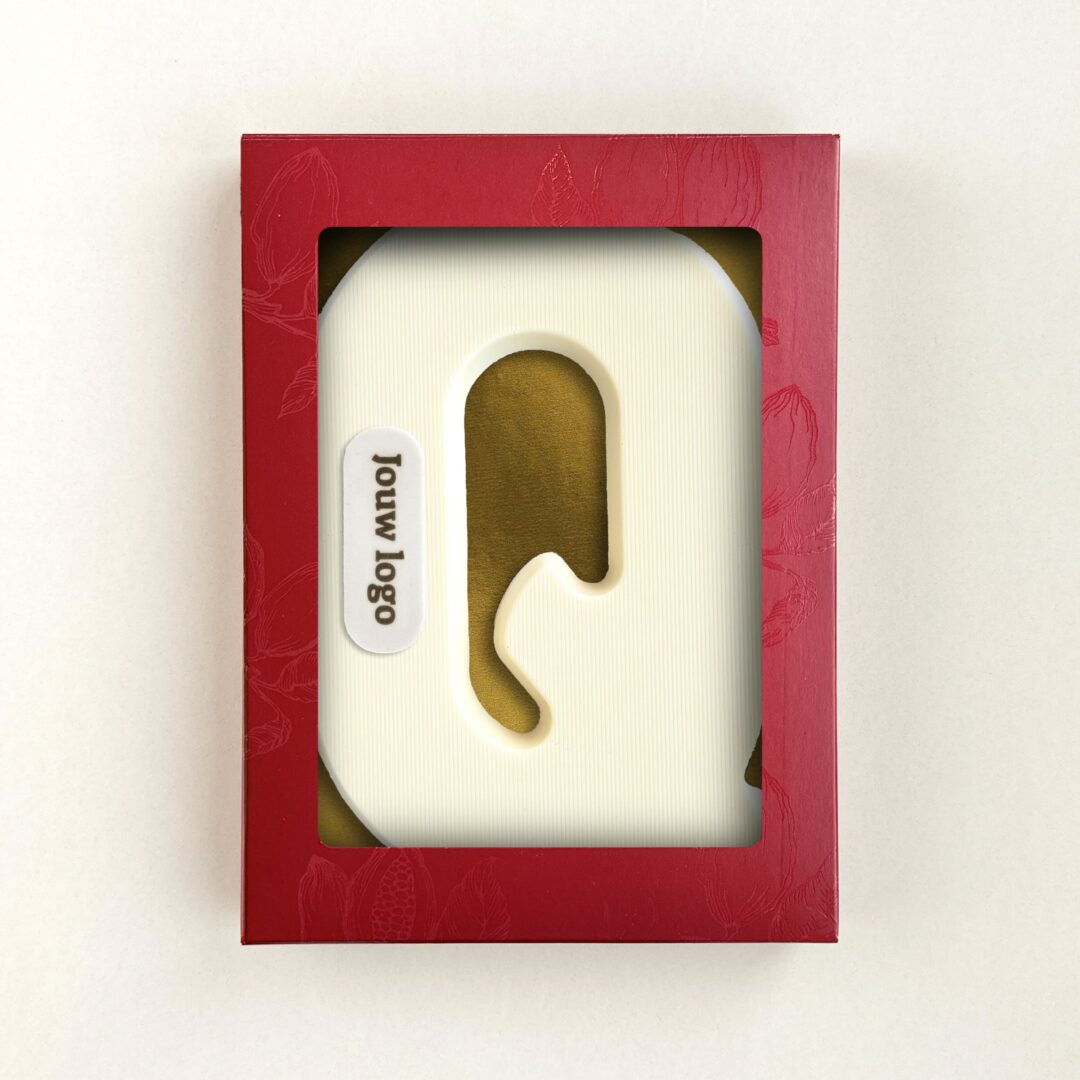 Chocoladeletter Eigen Logo Q Wit