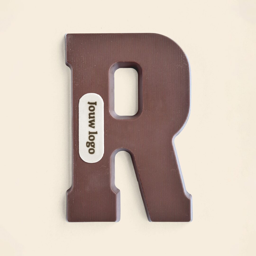Chocoladeletter Eigen Logo R Melk