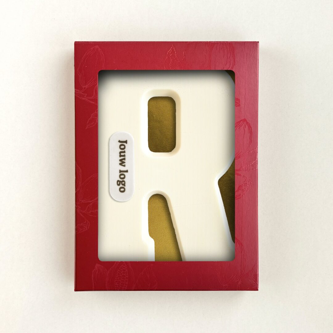 Chocoladeletter Eigen Logo R Wit