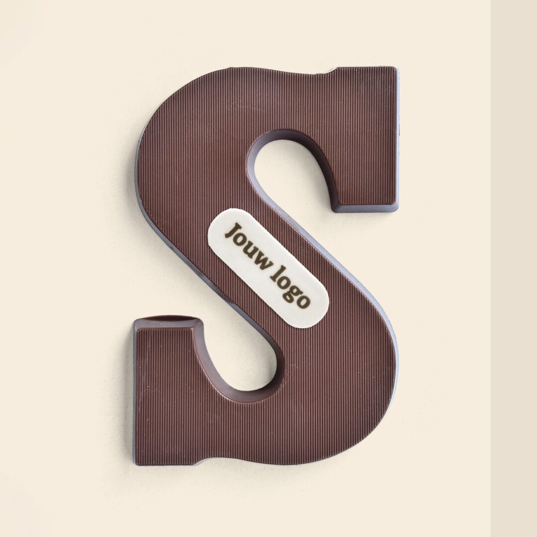 Chocoladeletter Eigen Logo S Melk