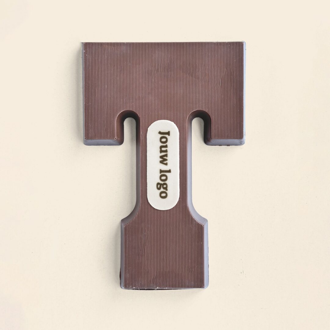 Chocoladeletter Eigen Logo T Melk