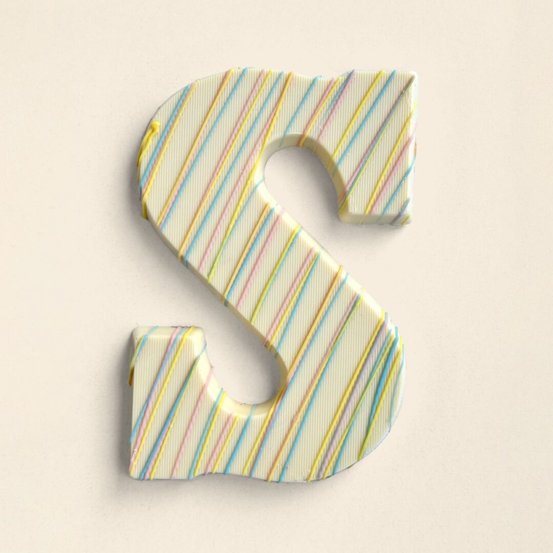 Luxe chocoladeletter s color fun Wit