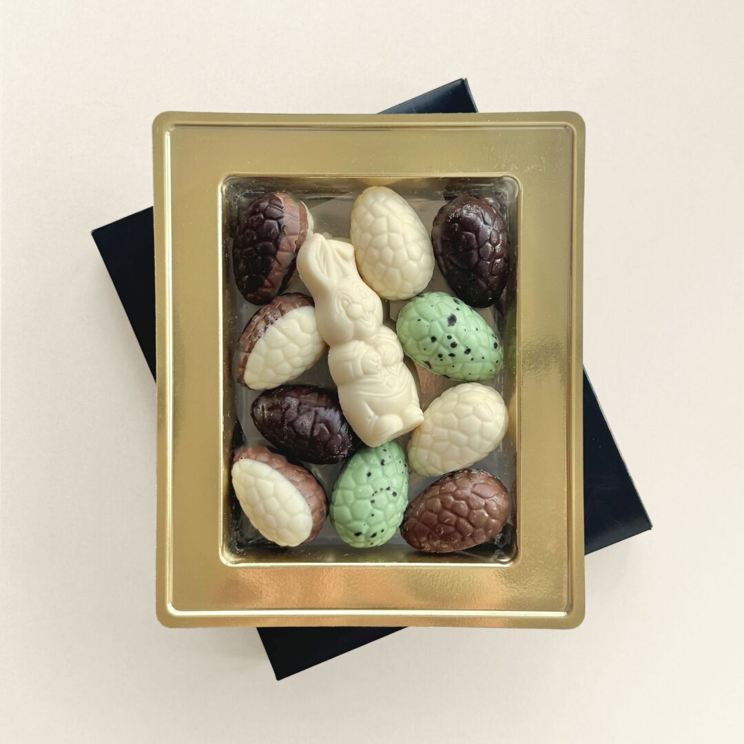 Chocolade paaseitjes en paashaasjes color