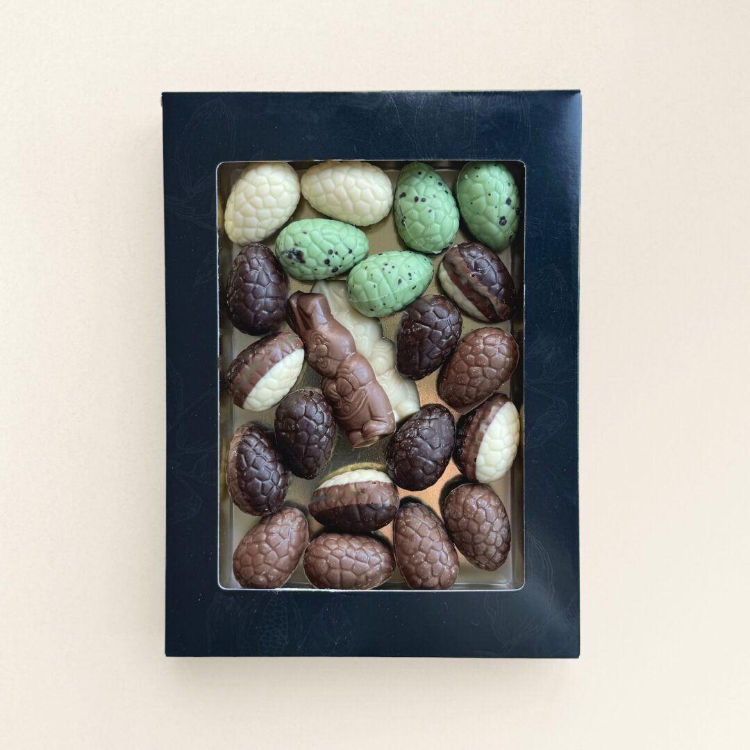 Chocolade paaseitjes en paashaasjes color