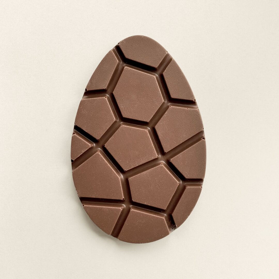 Chocolade paasei, melk, in luxe geschenkdoos