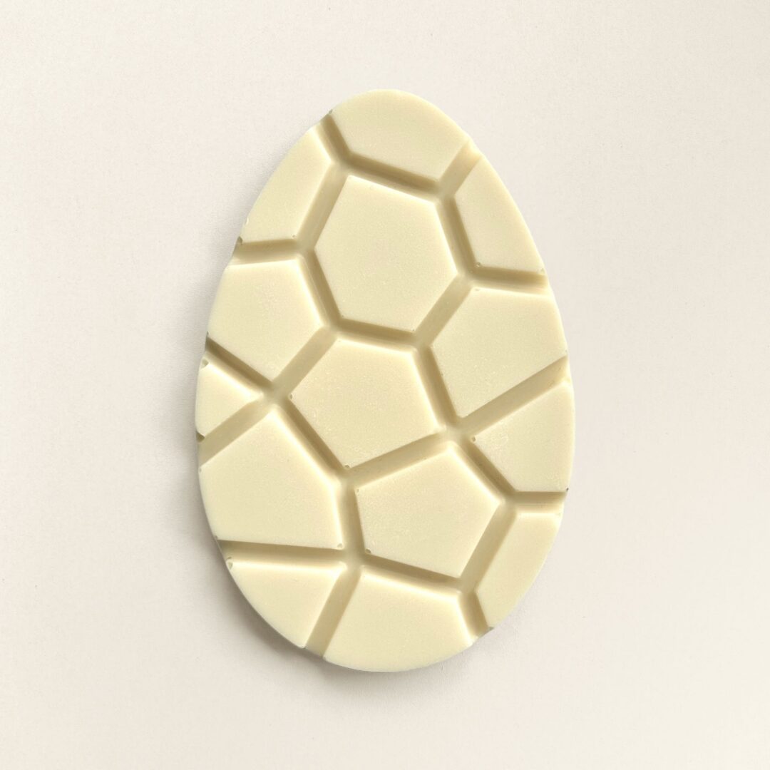 Chocolade paasei, wit, in luxe geschenkdoos